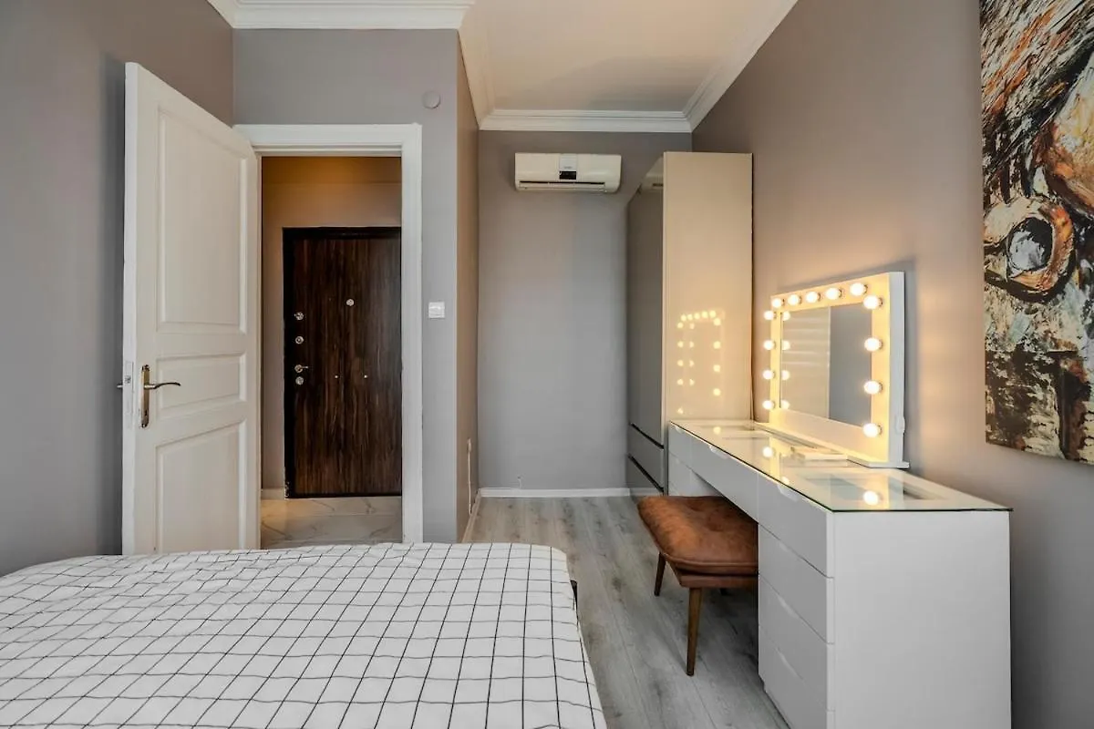 アパート イスタンブールGalata View 2Br W Terraceアパートメント