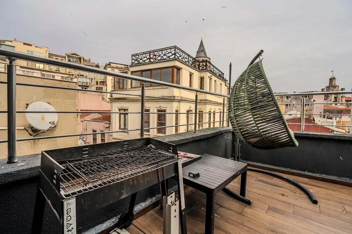イスタンブールGalata View 2Br W Terraceアパートメント トルコ