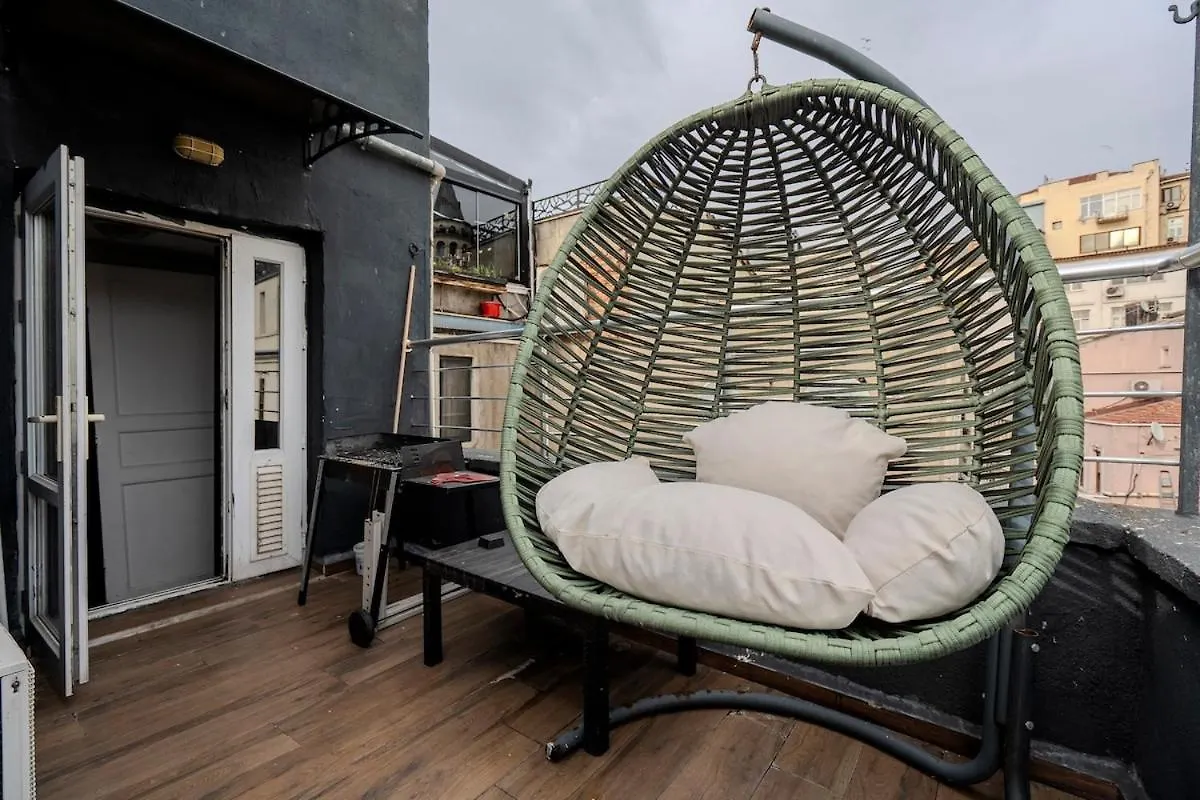 アパート イスタンブールGalata View 2Br W Terraceアパートメント トルコ