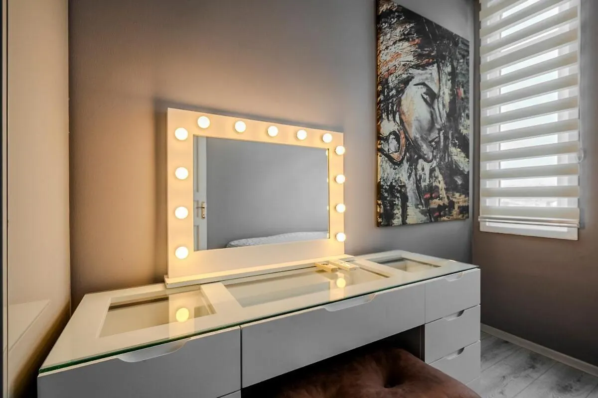 イスタンブールGalata View 2Br W Terraceアパートメント 0*, イスタンブール