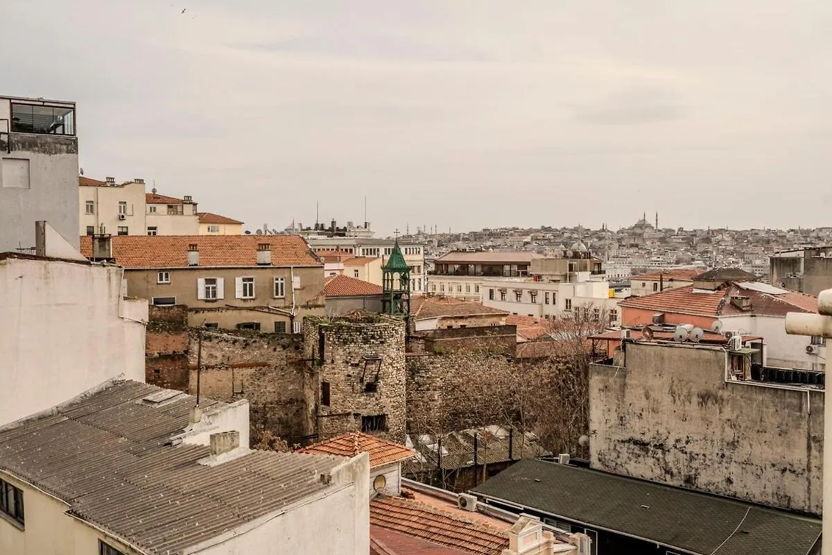 イスタンブールGalata View 2Br W Terraceアパートメント アパート